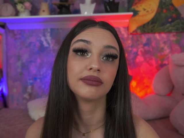 ZaraFeline live cam on BongaCams