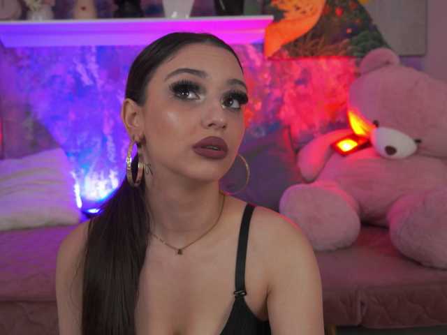 ZaraFeline webcam