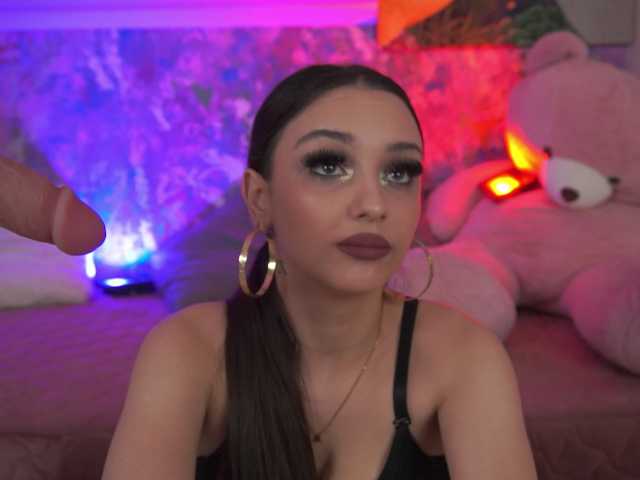 ZaraFeline live cam on BongaCams