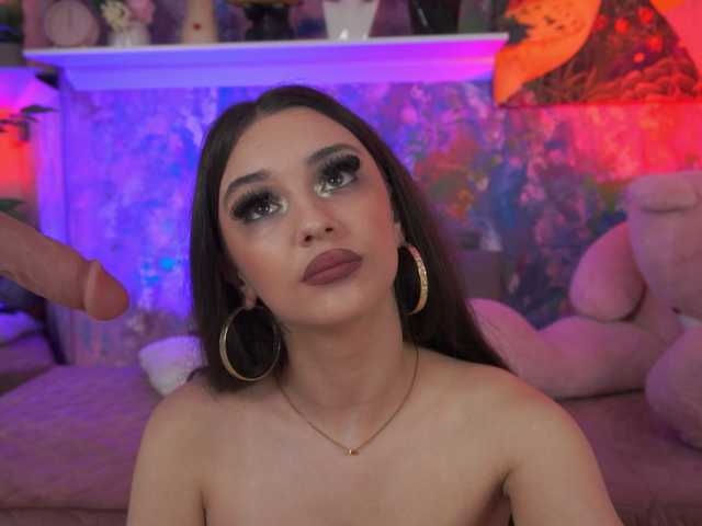ZaraFeline live cam on BongaCams