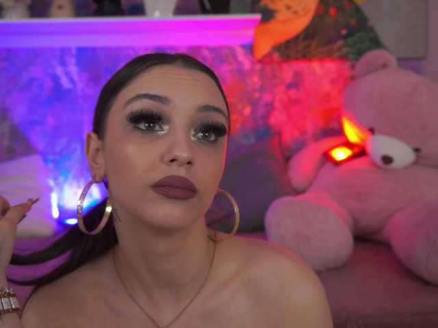 ZaraFeline live cam on BongaCams