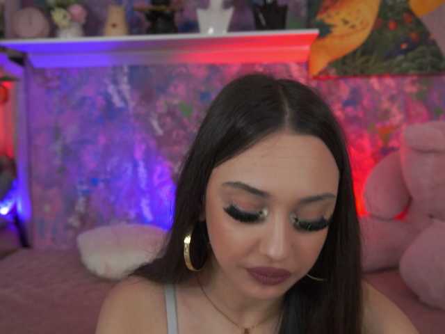 ZaraFeline live cam on BongaCams
