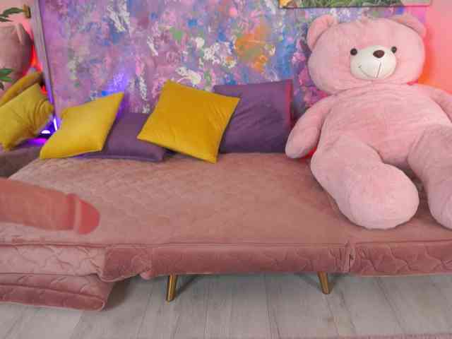 ZaraFeline webcam