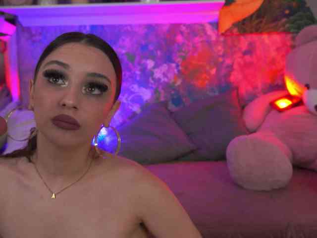 ZaraFeline webcam