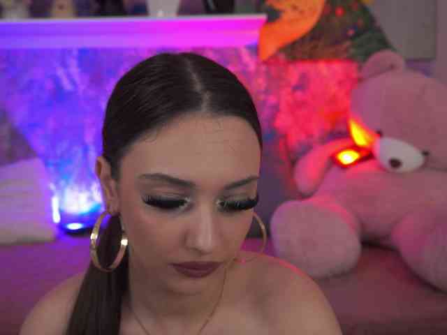 ZaraFeline webcam