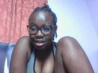SweetAriah's Live Webcam