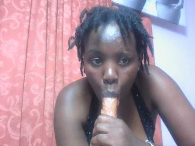 SweetAriah webcam