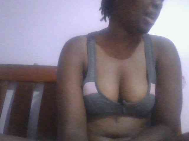SweetAriah webcam