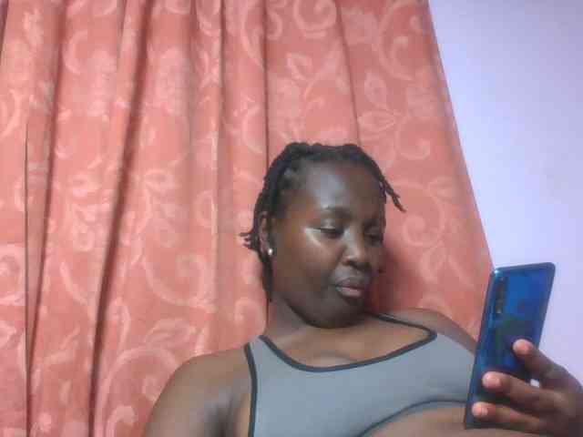 SweetAriah webcam