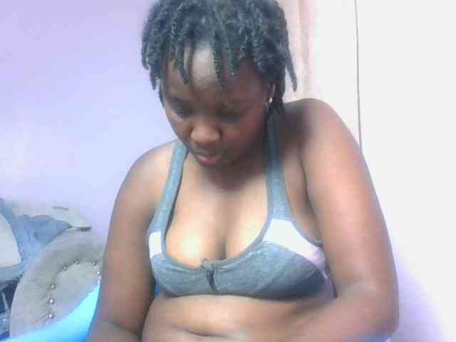 SweetAriah webcam