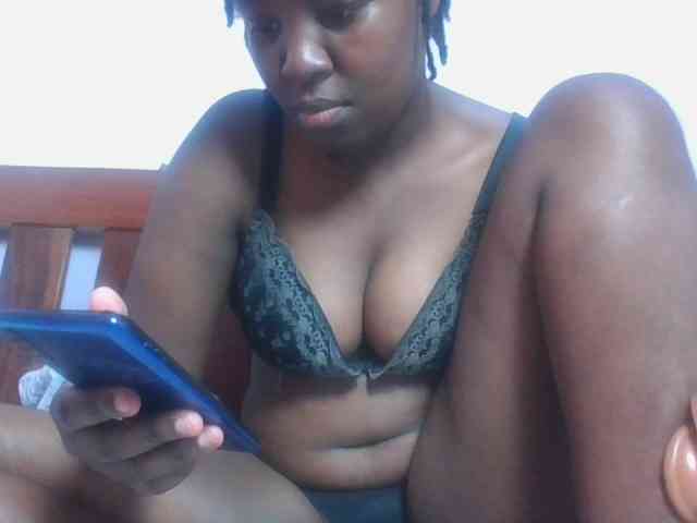 SweetAriah webcam