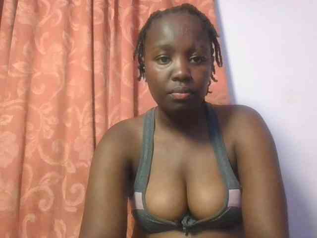 SweetAriah webcam