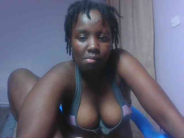 SweetAriah webcam