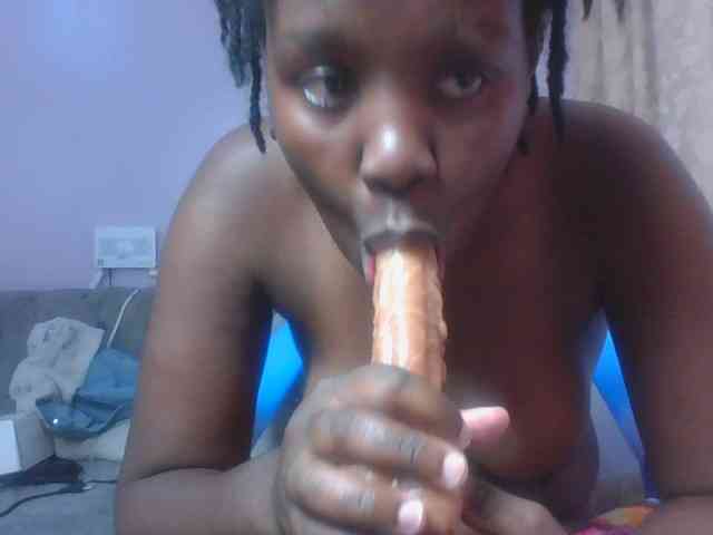 SweetAriah webcam