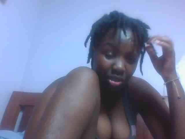 SweetAriah webcam