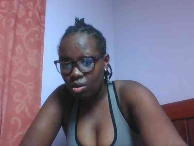SweetAriah webcam