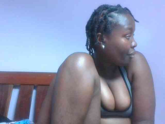 SweetAriah webcam