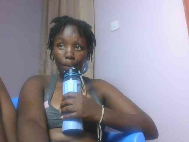 SweetAriah webcam