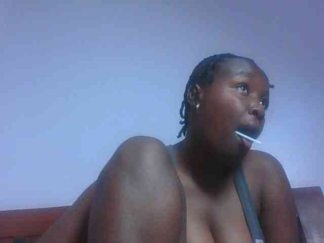 SweetAriah webcam