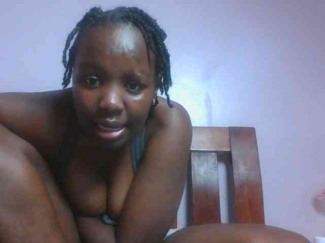 SweetAriah webcam