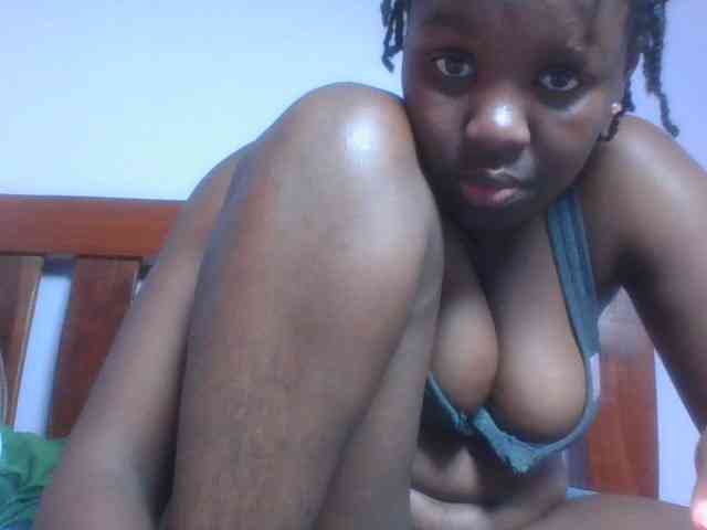 SweetAriah webcam