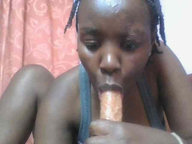 SweetAriah webcam