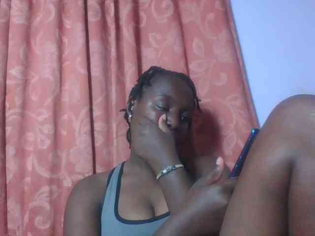 SweetAriah webcam