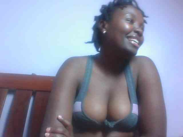 SweetAriah webcam