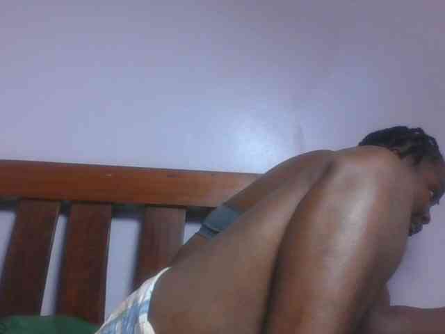 SweetAriah webcam