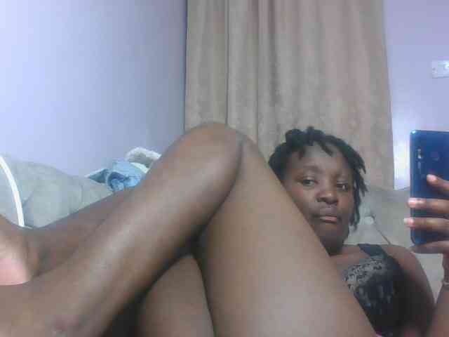 SweetAriah webcam