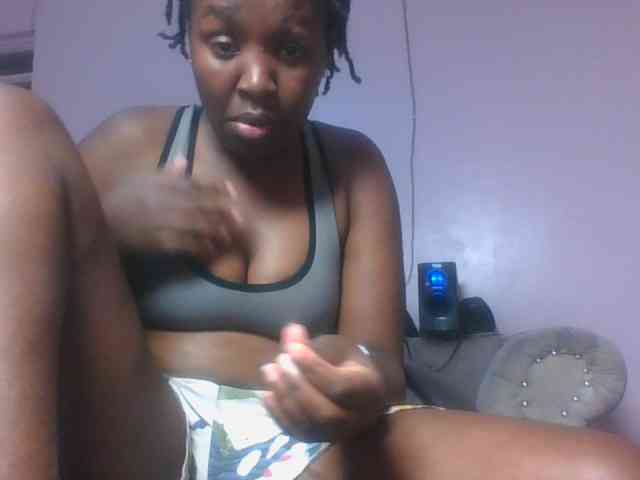SweetAriah webcam