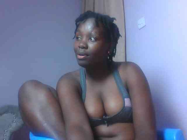SweetAriah webcam