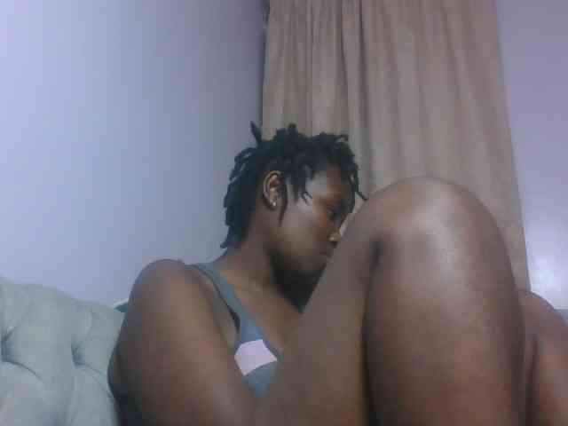 SweetAriah webcam