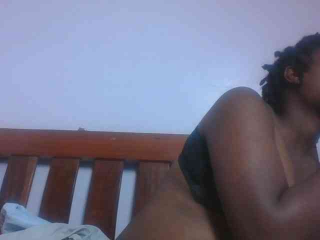 SweetAriah webcam