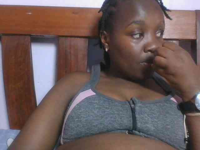 SweetAriah webcam