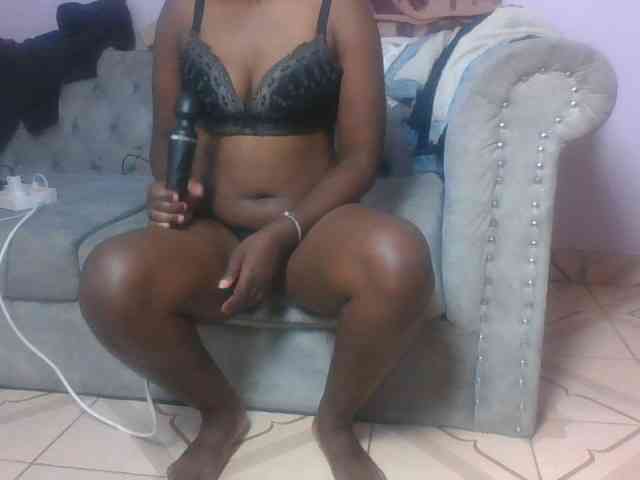 SweetAriah webcam