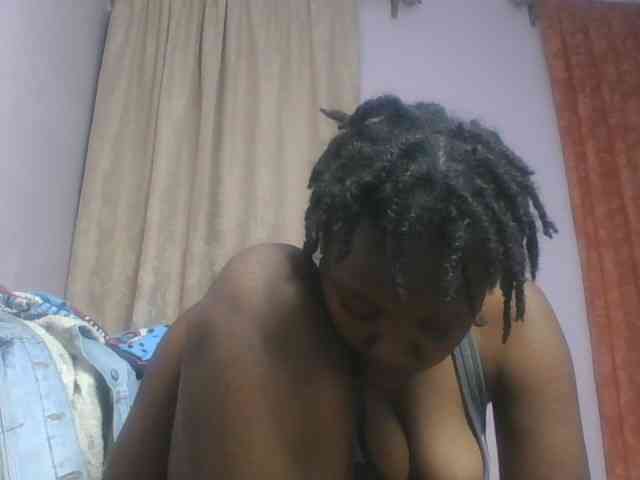 SweetAriah webcam