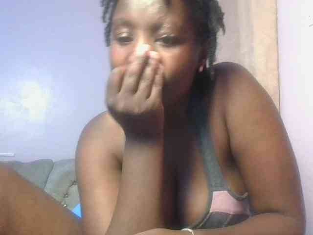 SweetAriah webcam