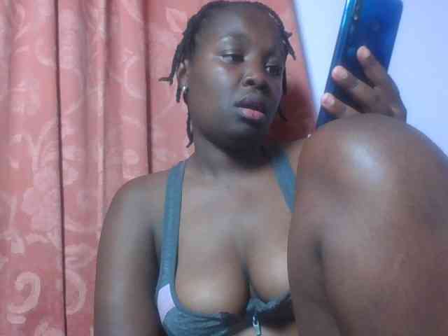 SweetAriah webcam