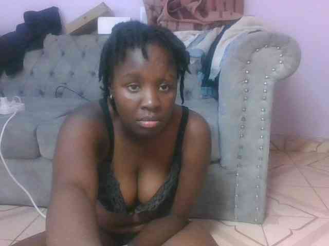 SweetAriah webcam