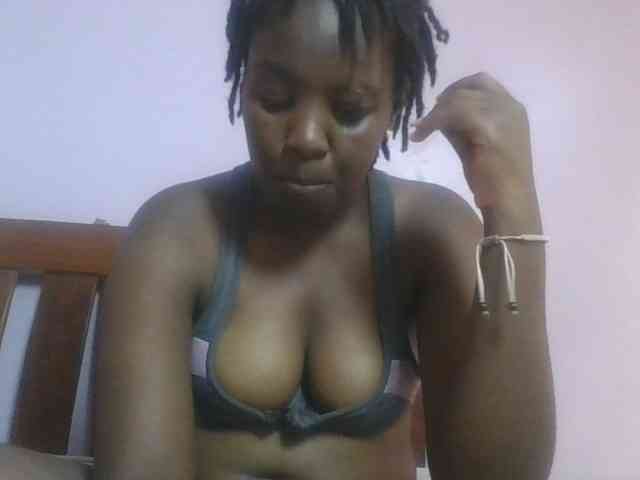 SweetAriah webcam