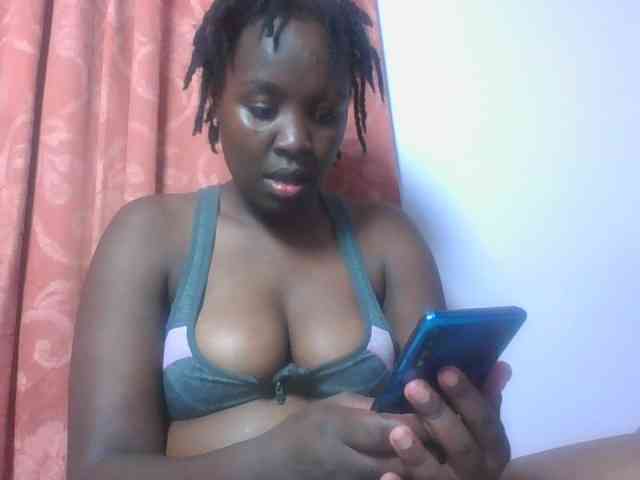 SweetAriah webcam