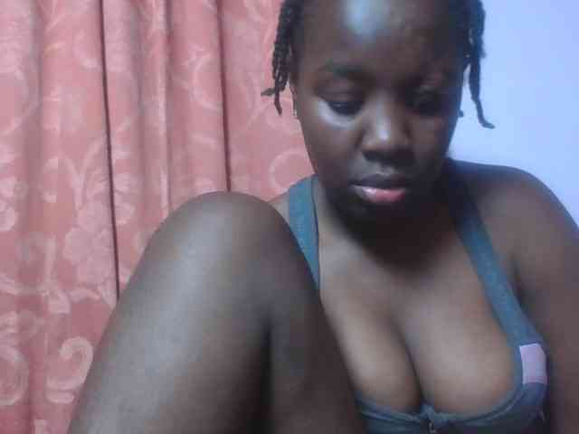 SweetAriah webcam