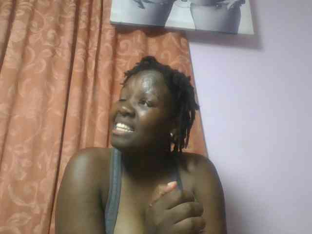 SweetAriah webcam
