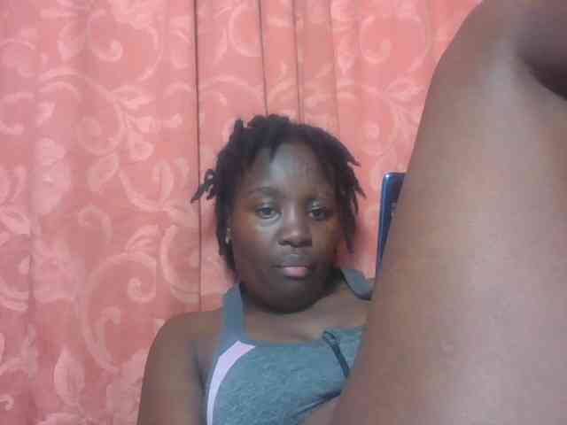 SweetAriah webcam