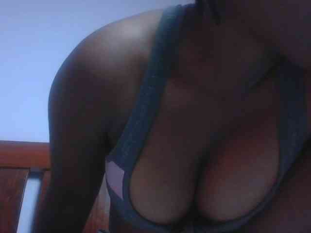 SweetAriah webcam