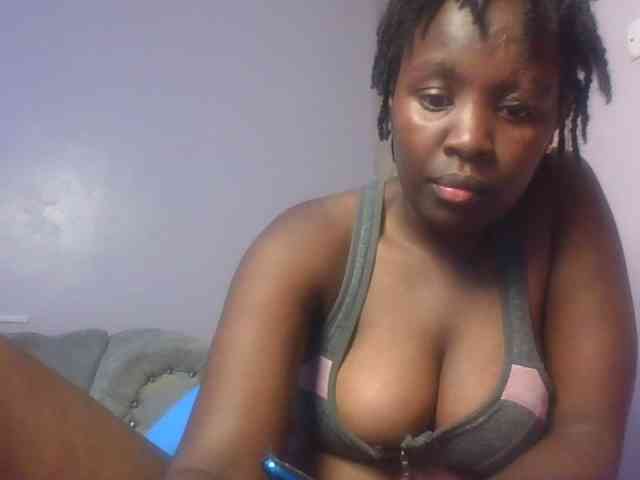 SweetAriah webcam