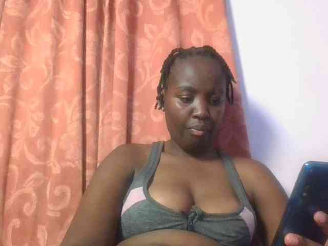 SweetAriah webcam
