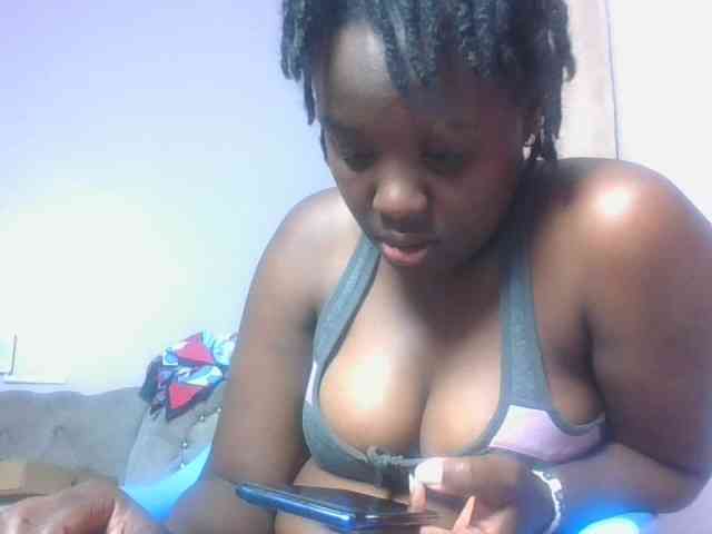 SweetAriah webcam