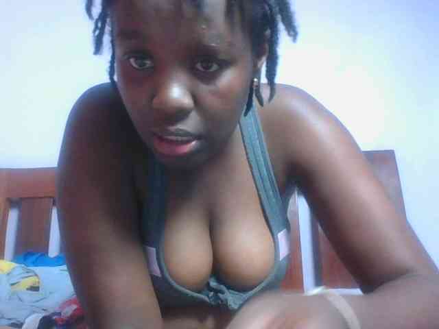 SweetAriah webcam